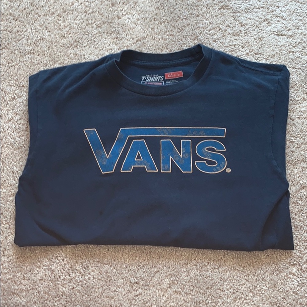 dark blue vans t-shirt.